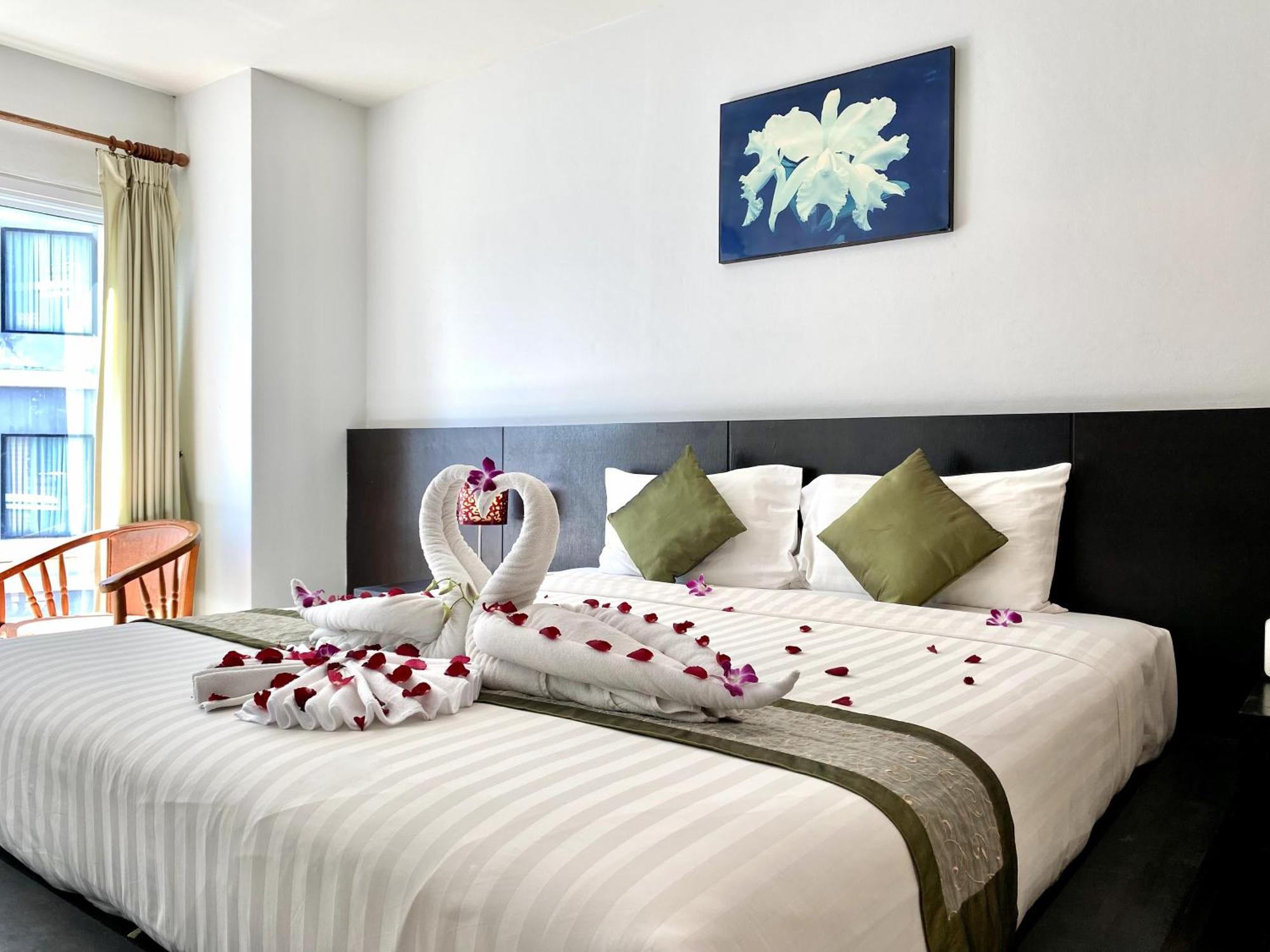 Apk Resort Patong Eksteriør billede