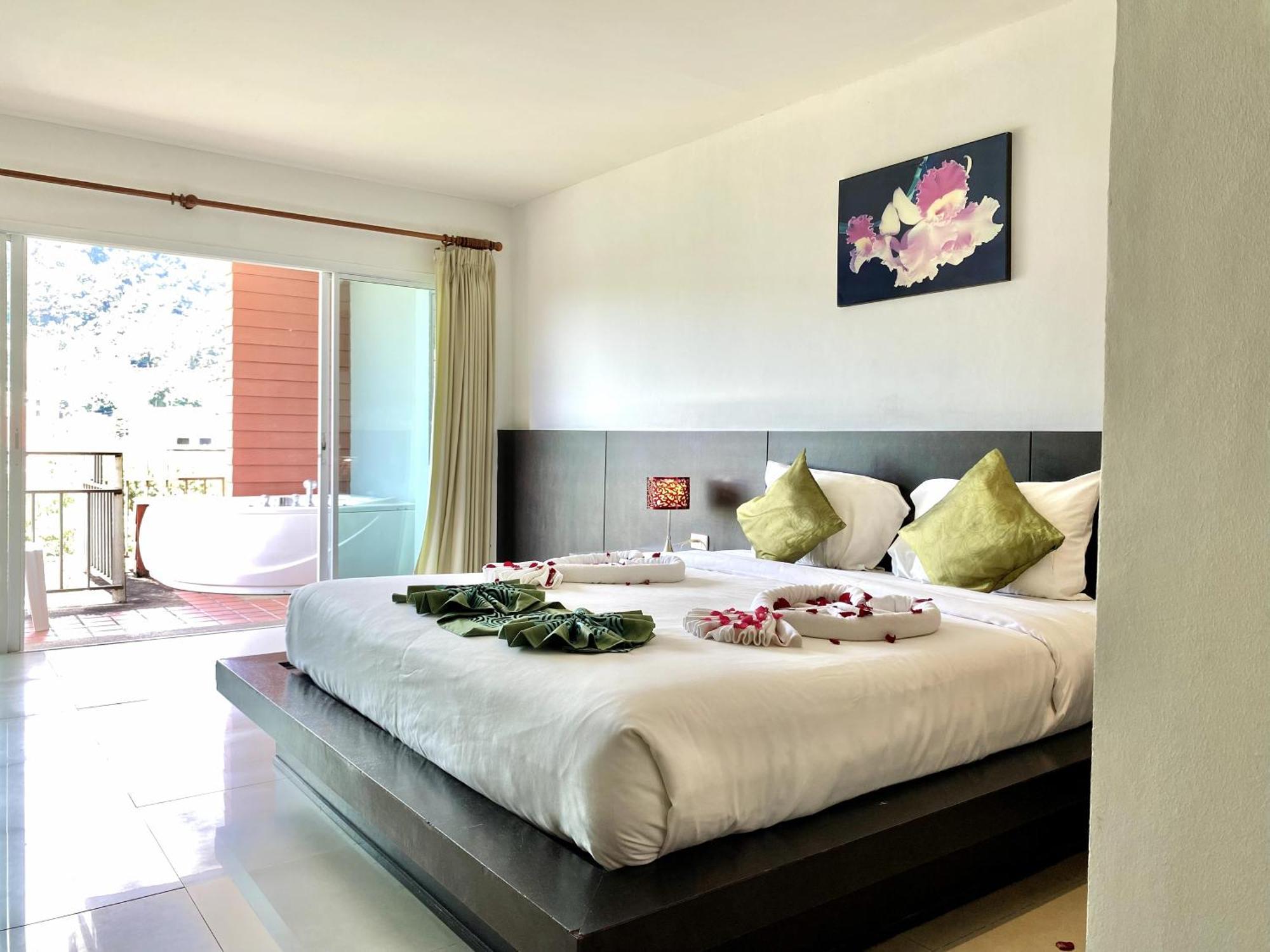 Apk Resort Patong Eksteriør billede