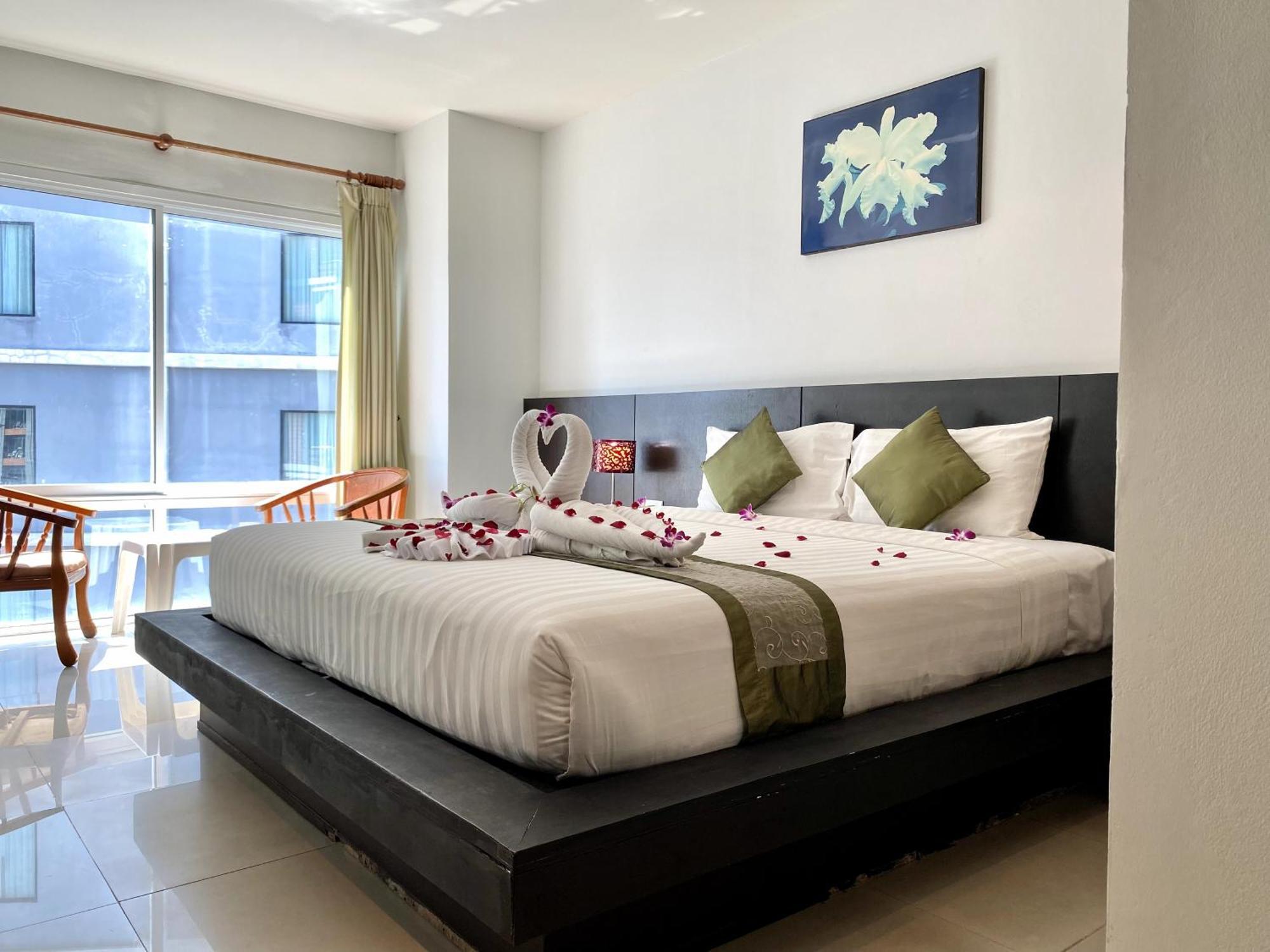 Apk Resort Patong Eksteriør billede